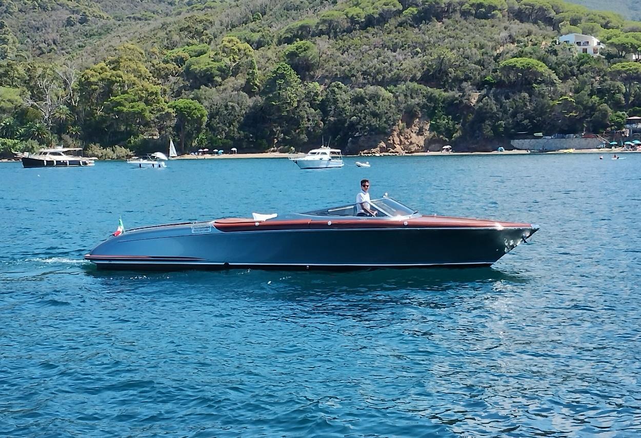 Riva 33’ Aquariva Super n.275 Pre-Owned